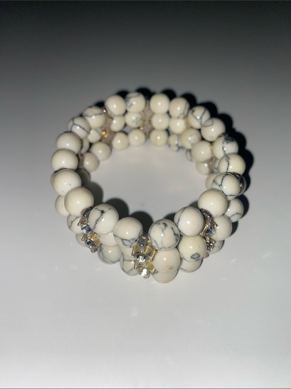 White Howlite Beaded Stretch Bracelet with Crystal Accents